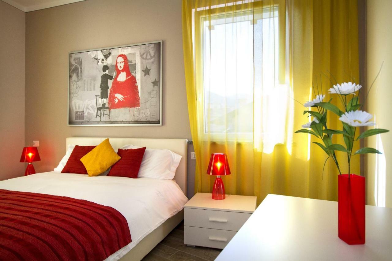 New La Lombarda City Center 2 Appartement Stresa Buitenkant foto