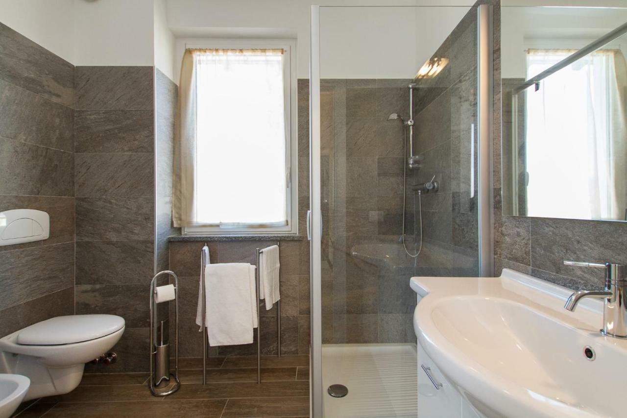 New La Lombarda City Center 2 Appartement Stresa Buitenkant foto